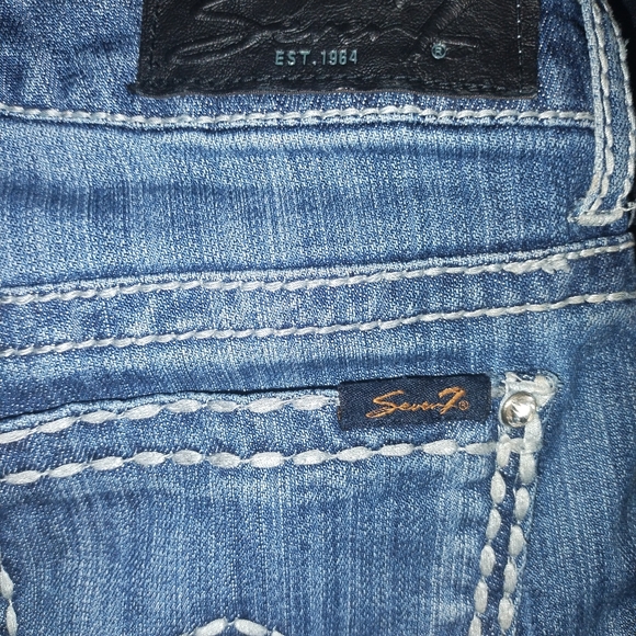 Woman's Seven jeans - Picture 4 of 4